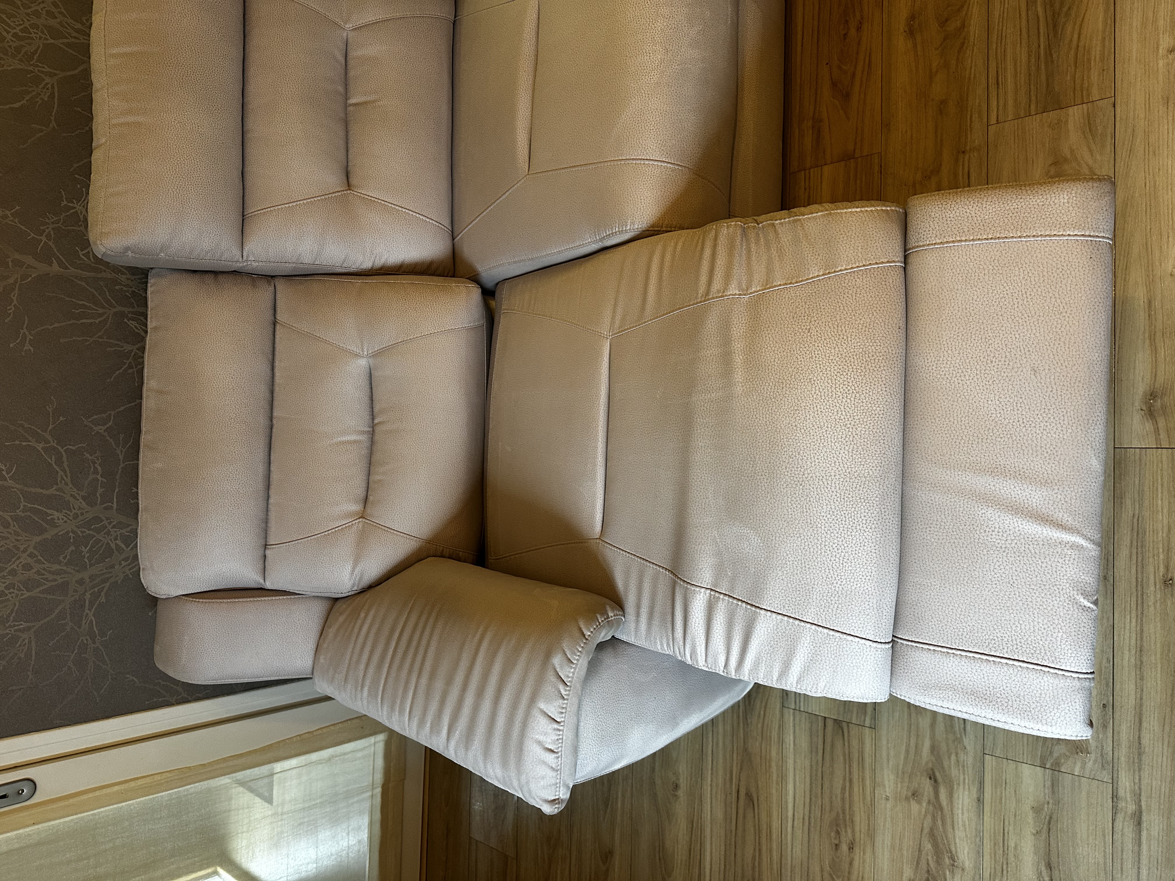 Canapé après nettoyage professionnel MORBRILLANT Vannes